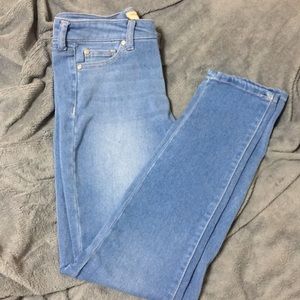 Celebrity Pink girl’s jeans